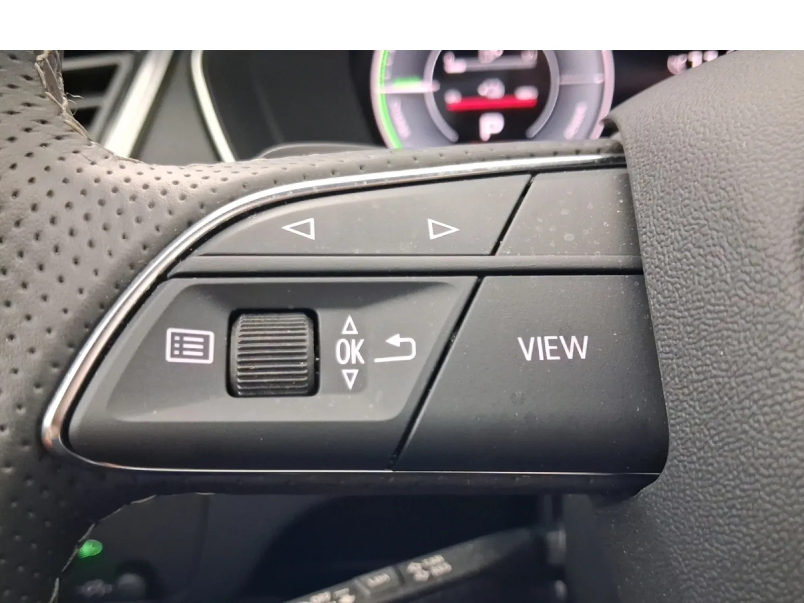 Acheter une audi Q5 Sportback 55 TFSIe 367 S tronic 7 Quattro d’occasion avec 26770km disponible immédiatement - photo 33