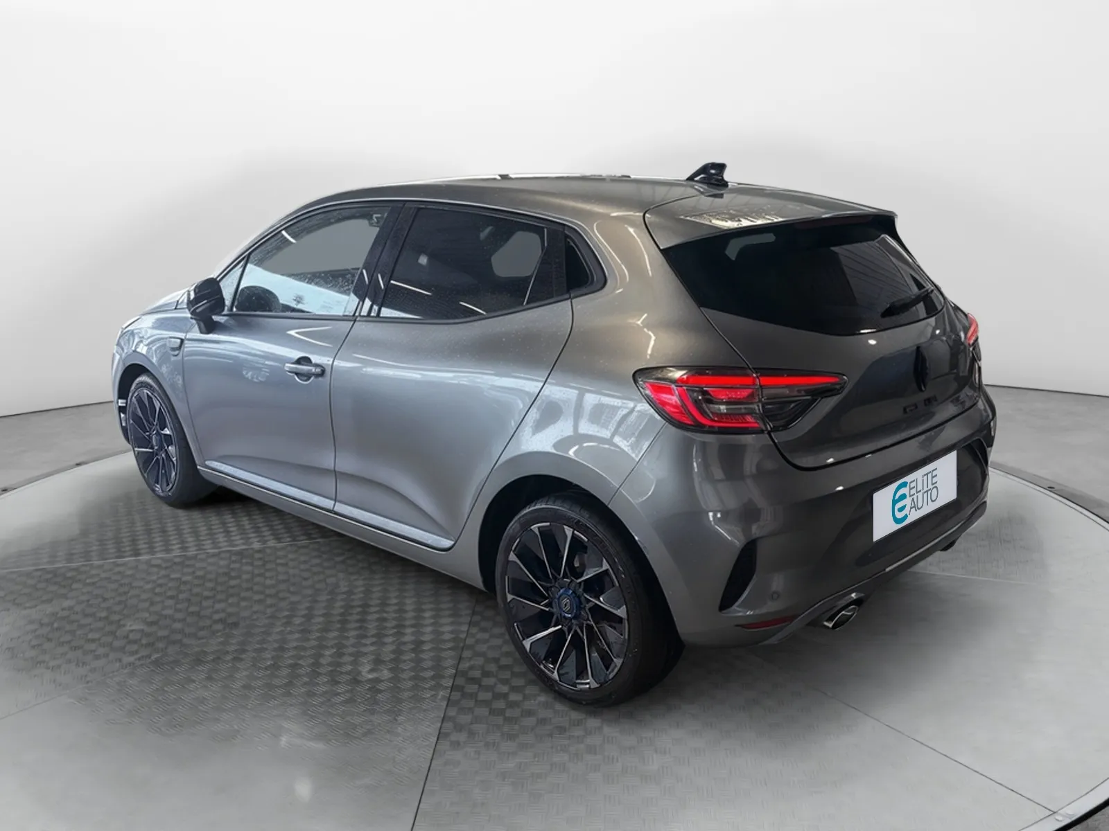 Acheter une renault Clio TCe 90 d’occasion avec 19671km disponible immédiatement - photo 3