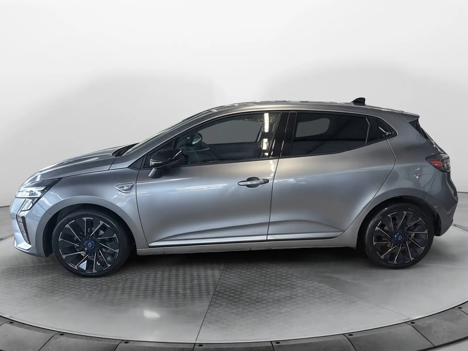 Acheter une renault Clio TCe 90 d’occasion avec 19671km disponible immédiatement - photo 2