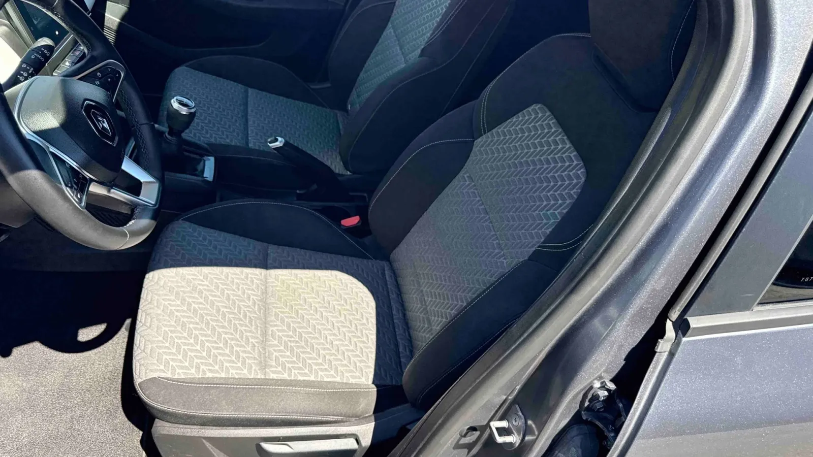 Acheter une renault Clio SCe 65 d’occasion avec 36563km disponible immédiatement - photo 18