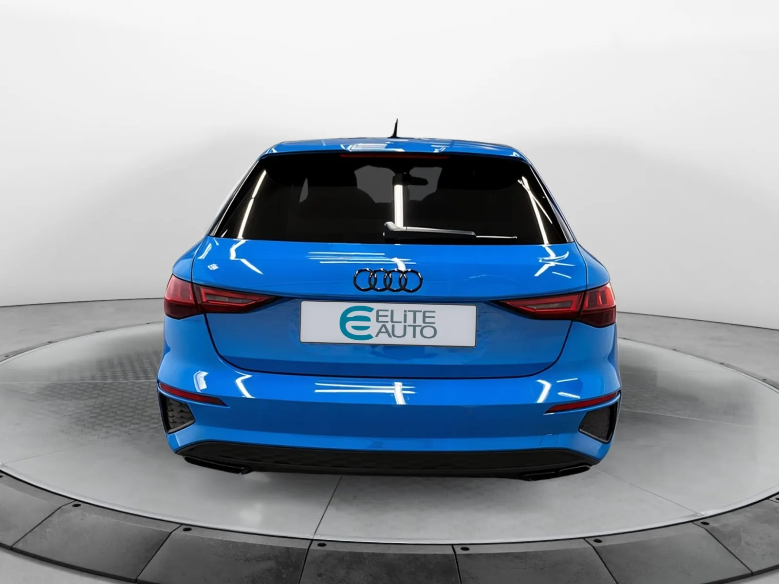 Acheter une audi A3 Sportback 45 TFSIe 245 S tronic 6 d’occasion avec 34965km disponible immédiatement - photo 4