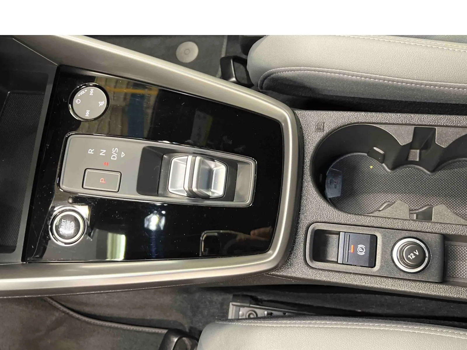 Acheter une audi A3 Sportback 45 TFSIe 245 S tronic 6 d’occasion avec 34965km disponible immédiatement - photo 22