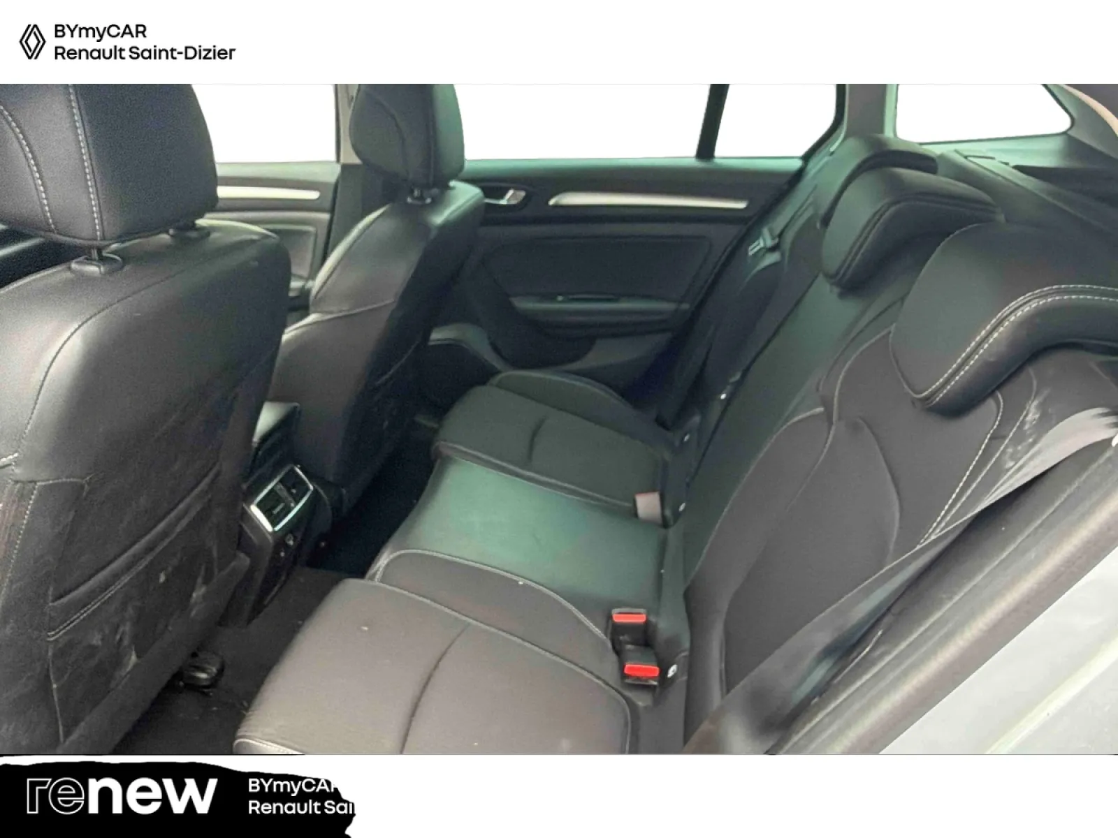 Acheter une renault Megane IV Estate Blue dCi 115 EDC d’occasion avec 71675km disponible immédiatement - photo 12