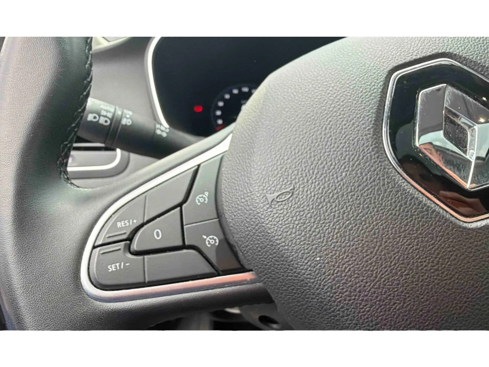 Acheter une renault Megane IV Estate Blue dCi 115 EDC d’occasion avec 71675km disponible immédiatement - photo 18