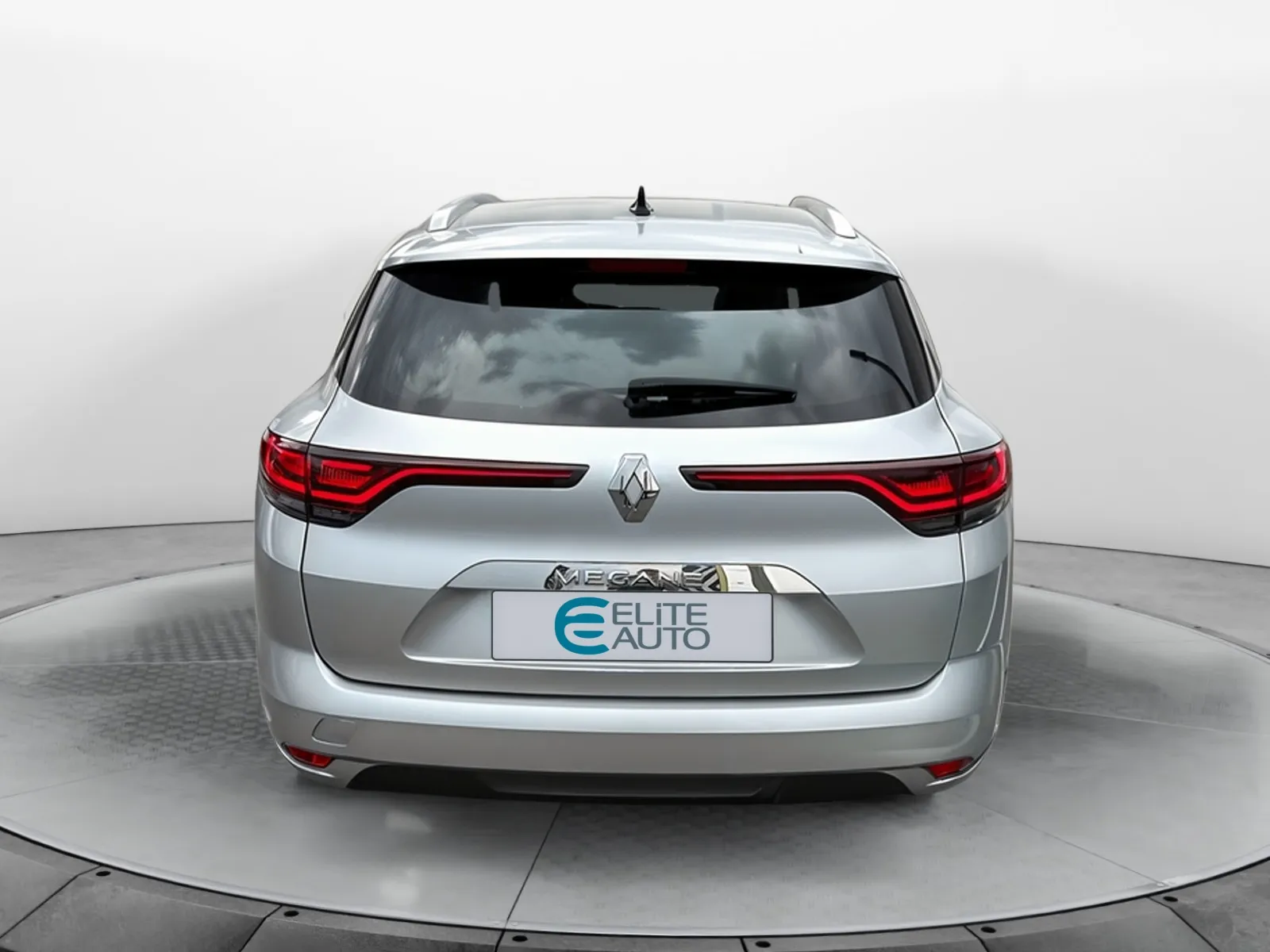 Acheter une renault Megane IV Estate Blue dCi 115 EDC d’occasion avec 71675km disponible immédiatement - photo 4