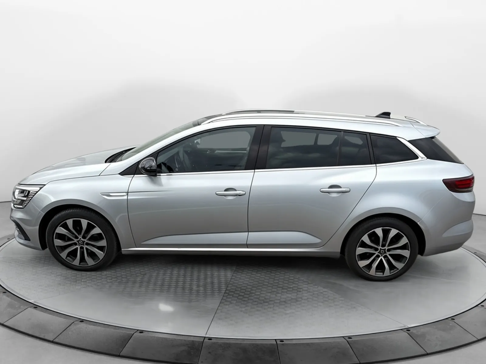 Acheter une renault Megane IV Estate Blue dCi 115 EDC d’occasion avec 71675km disponible immédiatement - photo 2