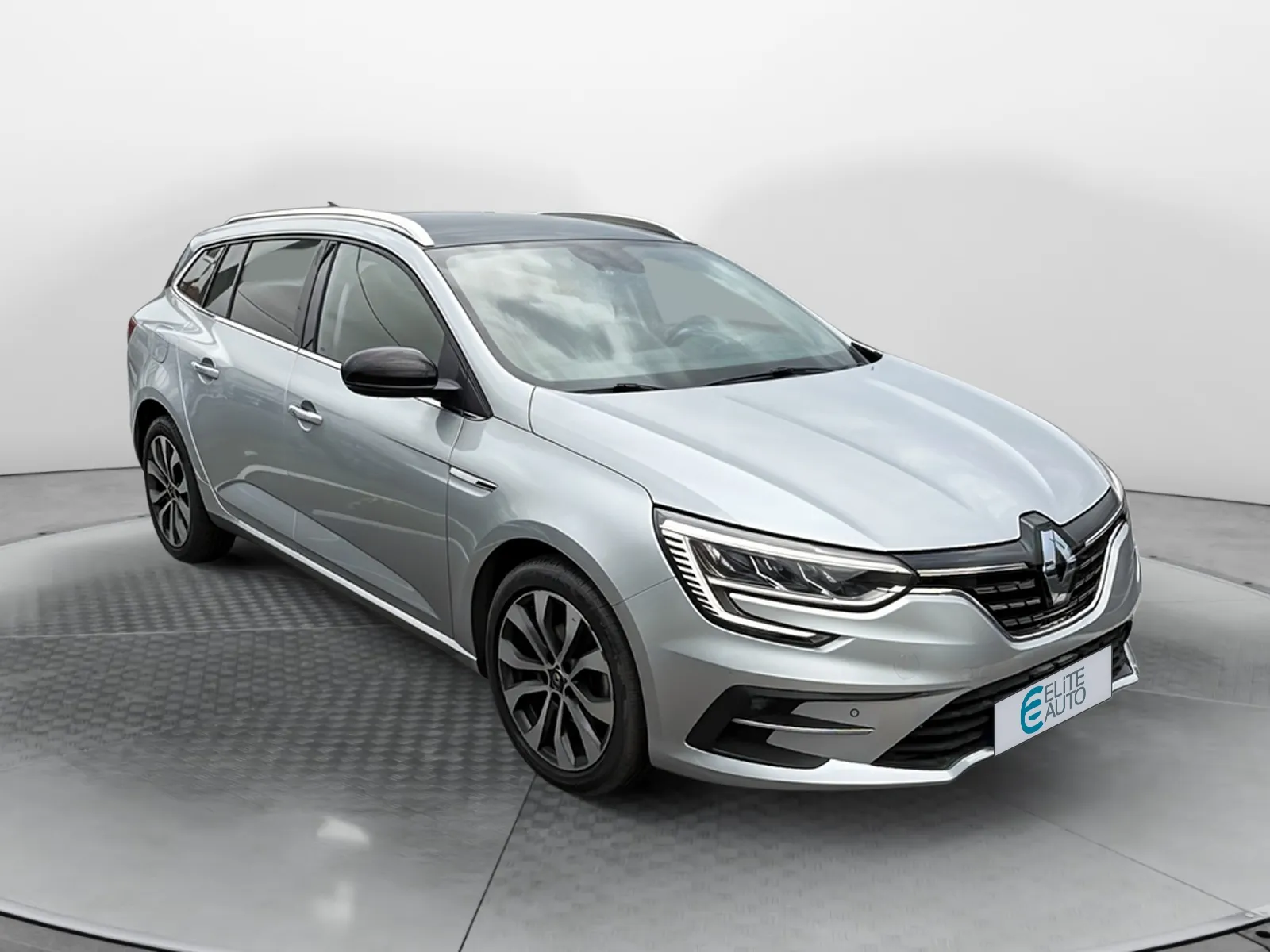 Acheter une renault Megane IV Estate Blue dCi 115 EDC d’occasion avec 71675km disponible immédiatement - photo 7