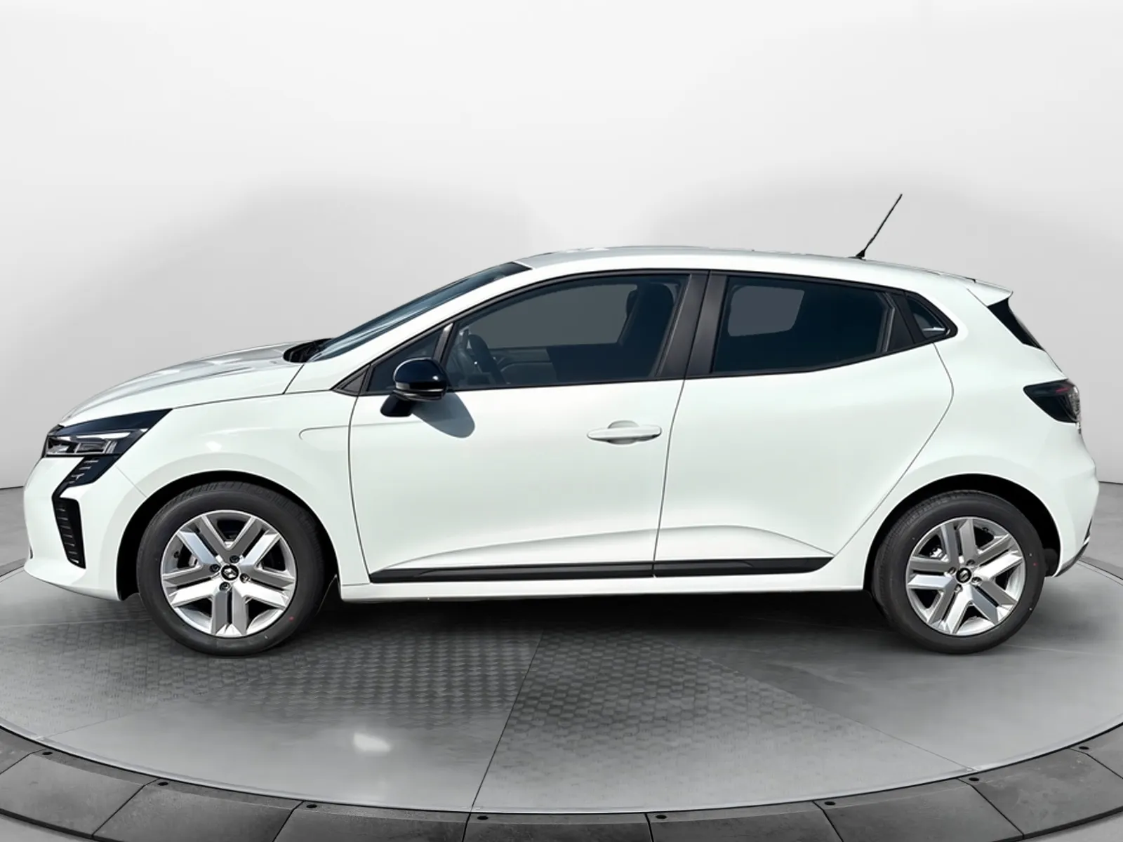 Acheter une renault Clio TCe 90 ch GSR2 d’occasion avec 1km disponible immédiatement - photo 2