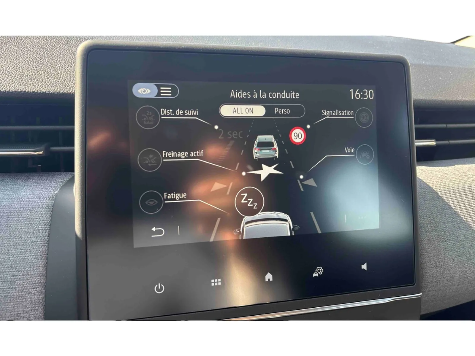 Acheter une renault Clio TCe 90 ch GSR2 d’occasion avec 1km disponible immédiatement - photo 22