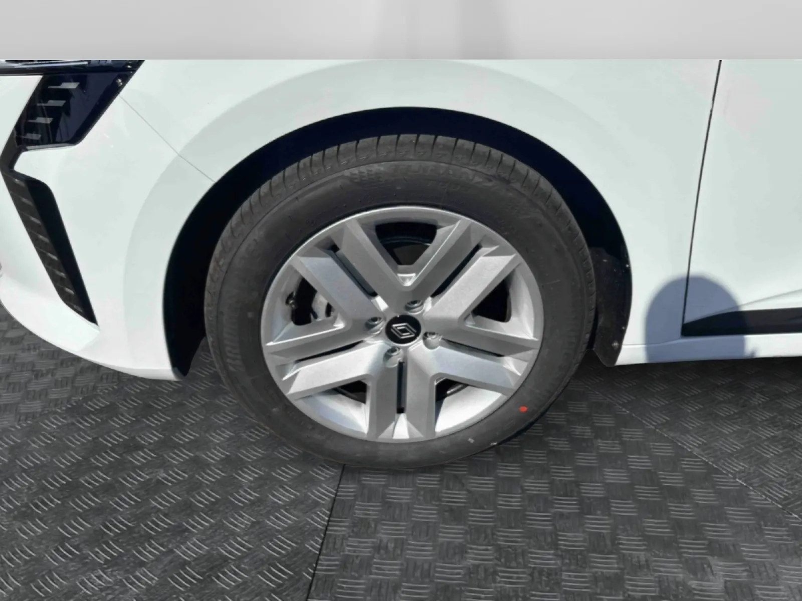 Acheter une renault Clio TCe 90 ch GSR2 d’occasion avec 1km disponible immédiatement - photo 14