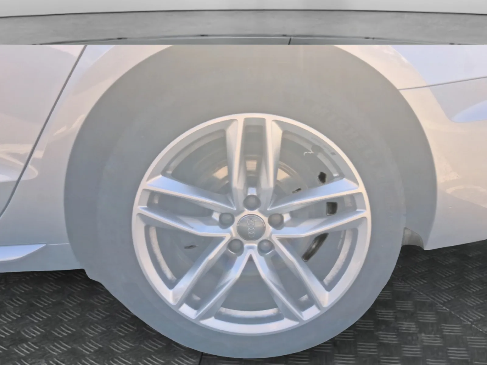 Acheter une audi A4 Avant 40 TDI 190 S tronic 7 d’occasion avec 82789km disponible immédiatement - photo 18