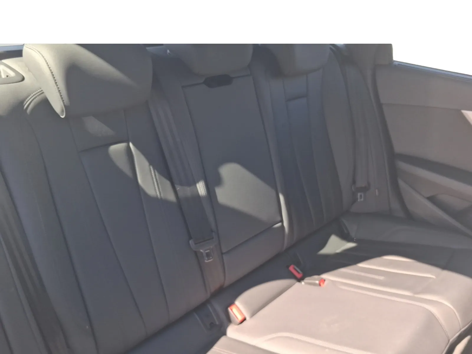 Acheter une audi A4 Avant 40 TDI 190 S tronic 7 d’occasion avec 82789km disponible immédiatement - photo 14