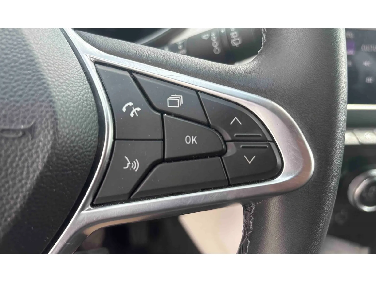 Acheter une renault Clio TCe 90 d’occasion avec 44948km disponible immédiatement - photo 20