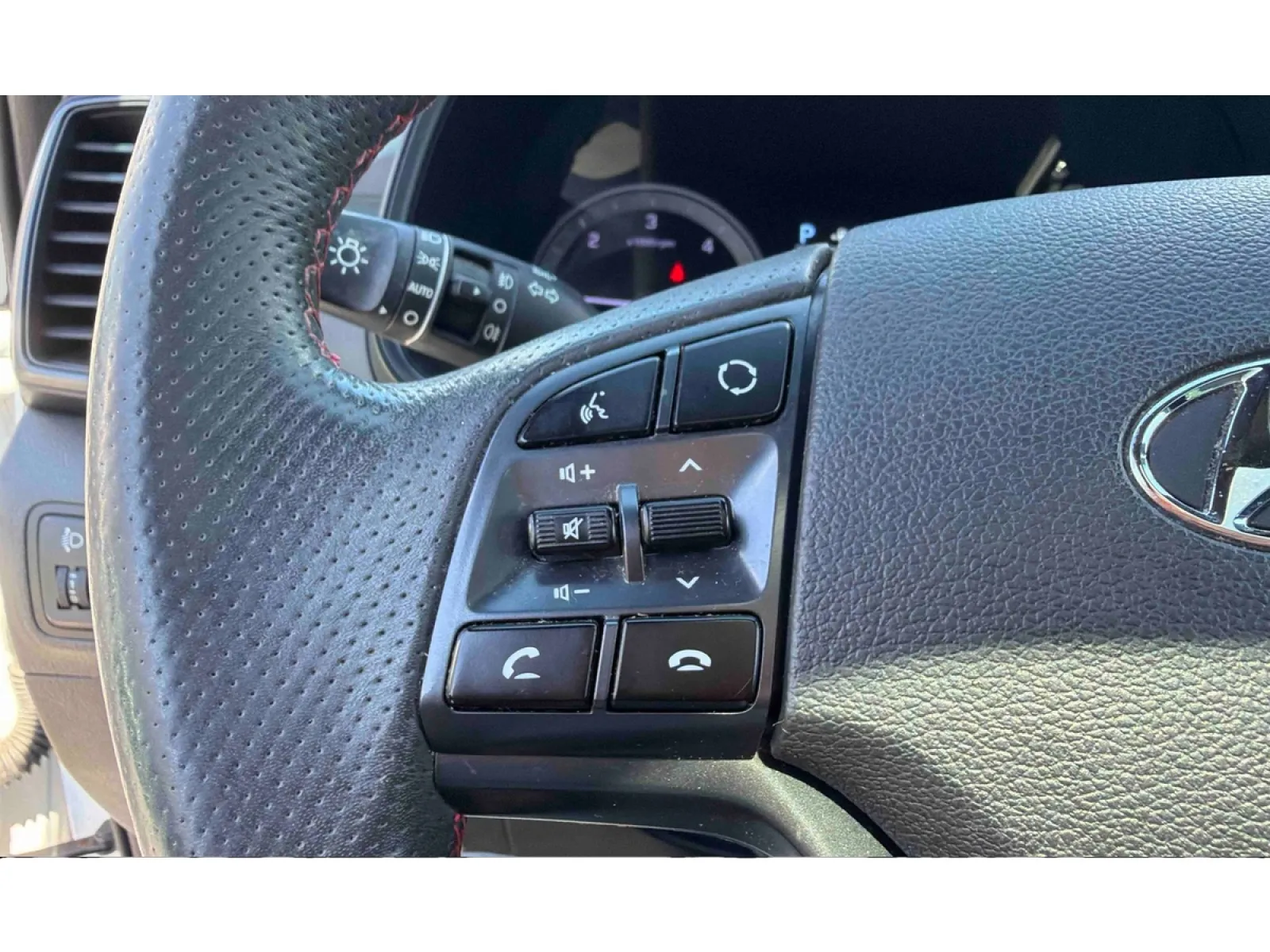 Acheter une hyundai Tucson 1.6 CRDi 136 hybrid 48V DCT-7 d’occasion avec 93329km disponible immédiatement - photo 18