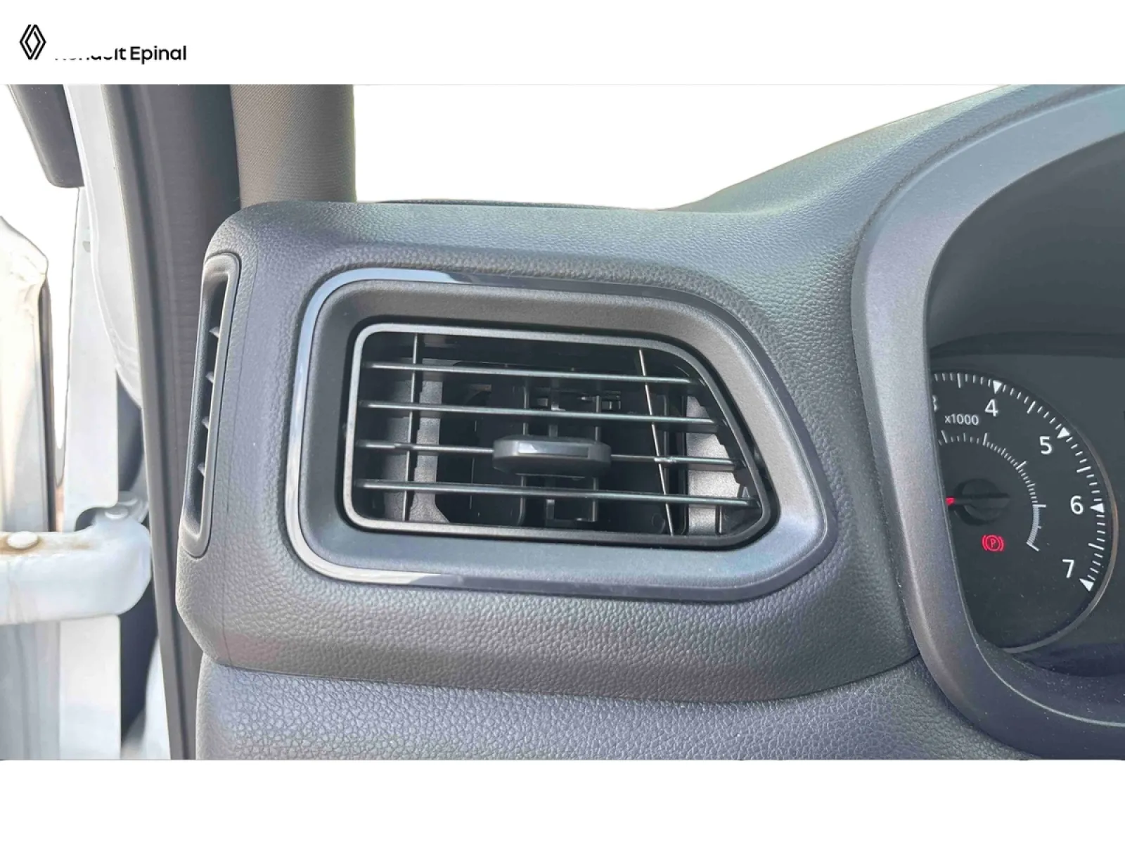 Acheter une renault MASTER FGN TRAC F3500 L3H3 BLUE DCI 135 d’occasion avec 21557km disponible immédiatement - photo 21