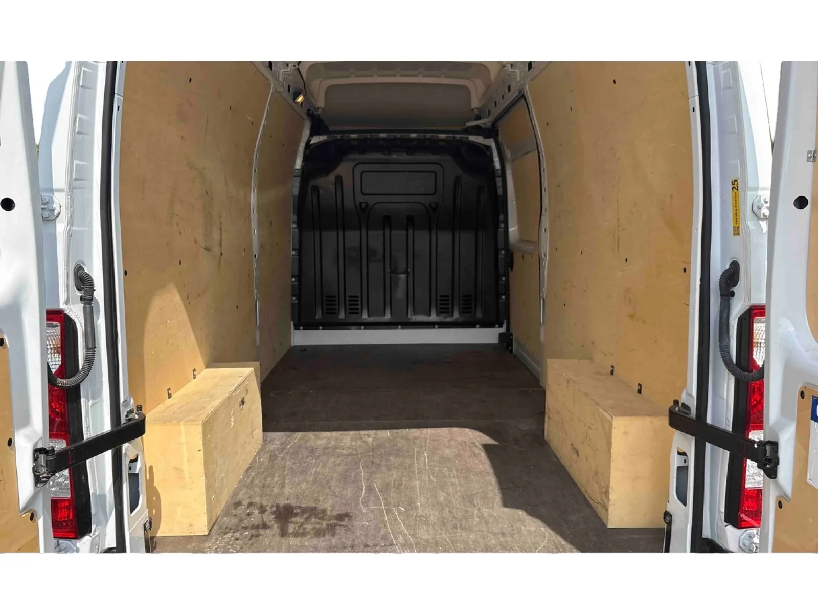 Acheter une renault MASTER FGN TRAC F3500 L3H3 BLUE DCI 135 d’occasion avec 21557km disponible immédiatement - photo 13