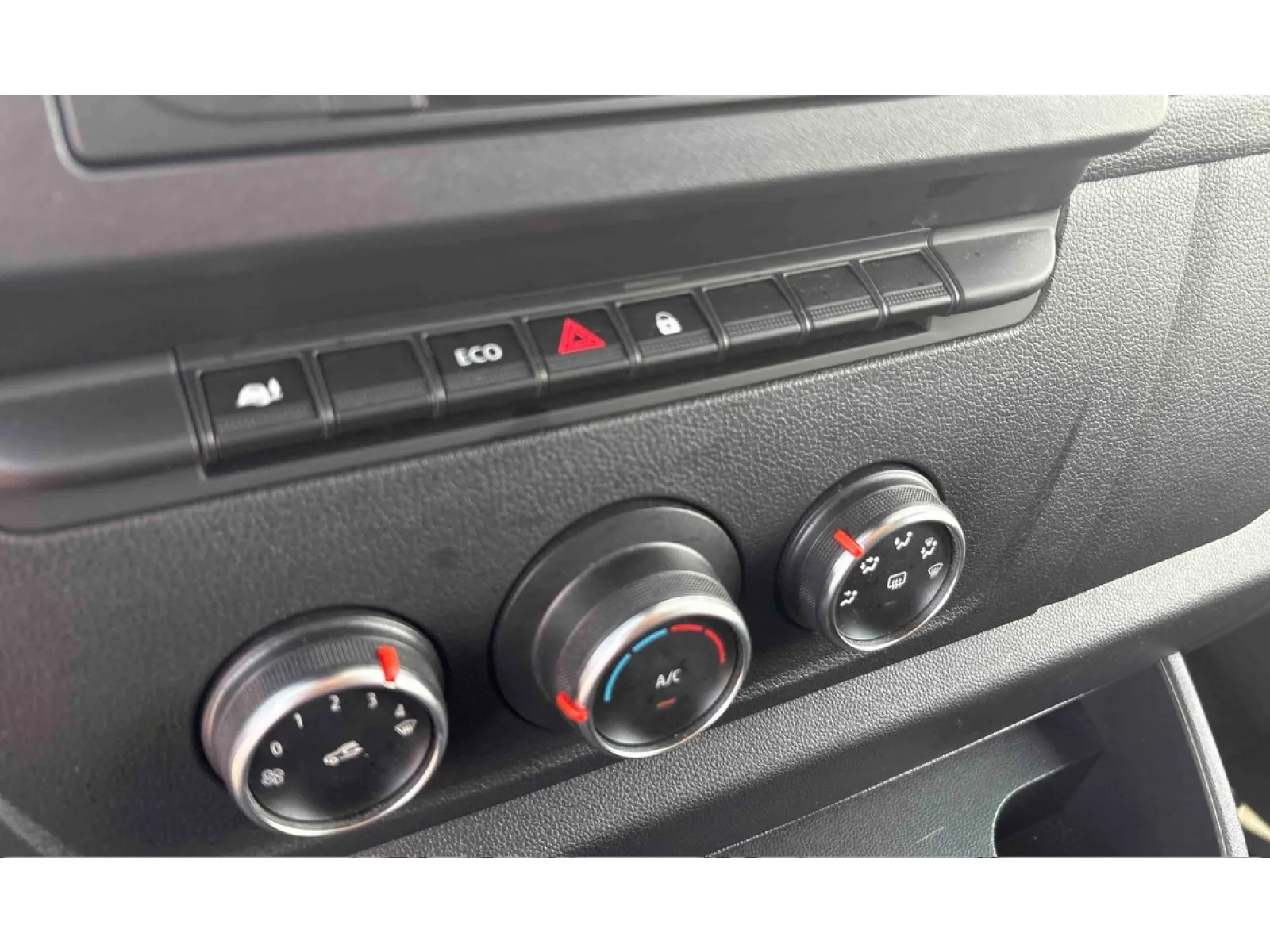 Acheter une renault MASTER FGN TRAC F3500 L3H3 BLUE DCI 135 d’occasion avec 21557km disponible immédiatement - photo 19