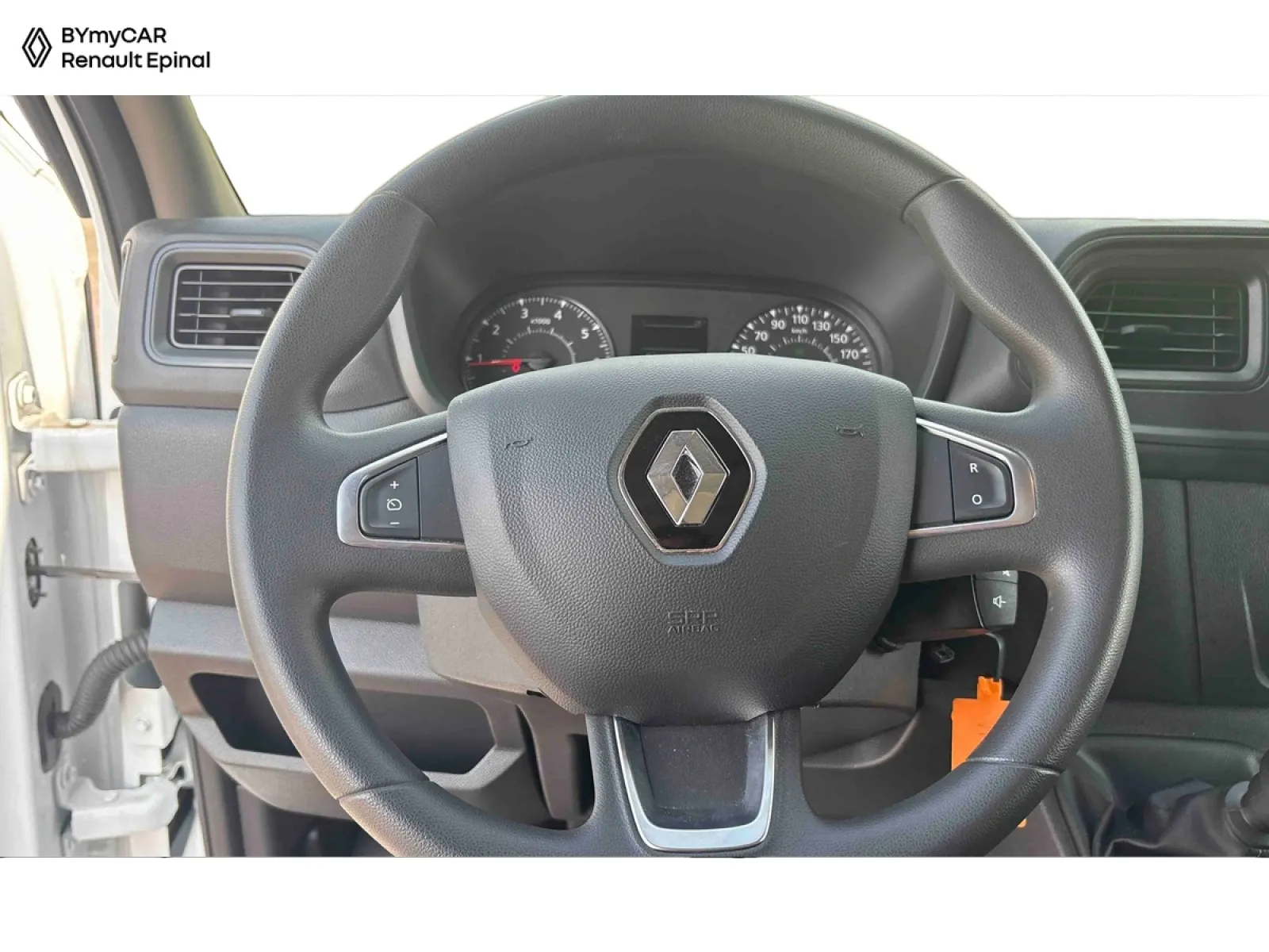 Acheter une renault MASTER FGN TRAC F3500 L3H3 BLUE DCI 135 d’occasion avec 21557km disponible immédiatement - photo 10