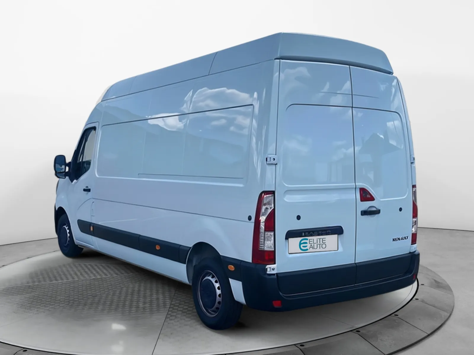 Acheter une renault MASTER FGN TRAC F3500 L3H3 BLUE DCI 135 d’occasion avec 20530km disponible immédiatement - photo 3