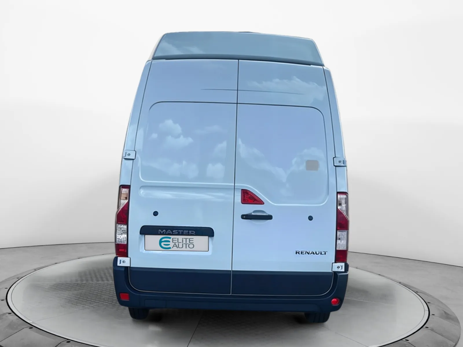 Acheter une renault MASTER FGN TRAC F3500 L3H3 BLUE DCI 135 d’occasion avec 20530km disponible immédiatement - photo 4