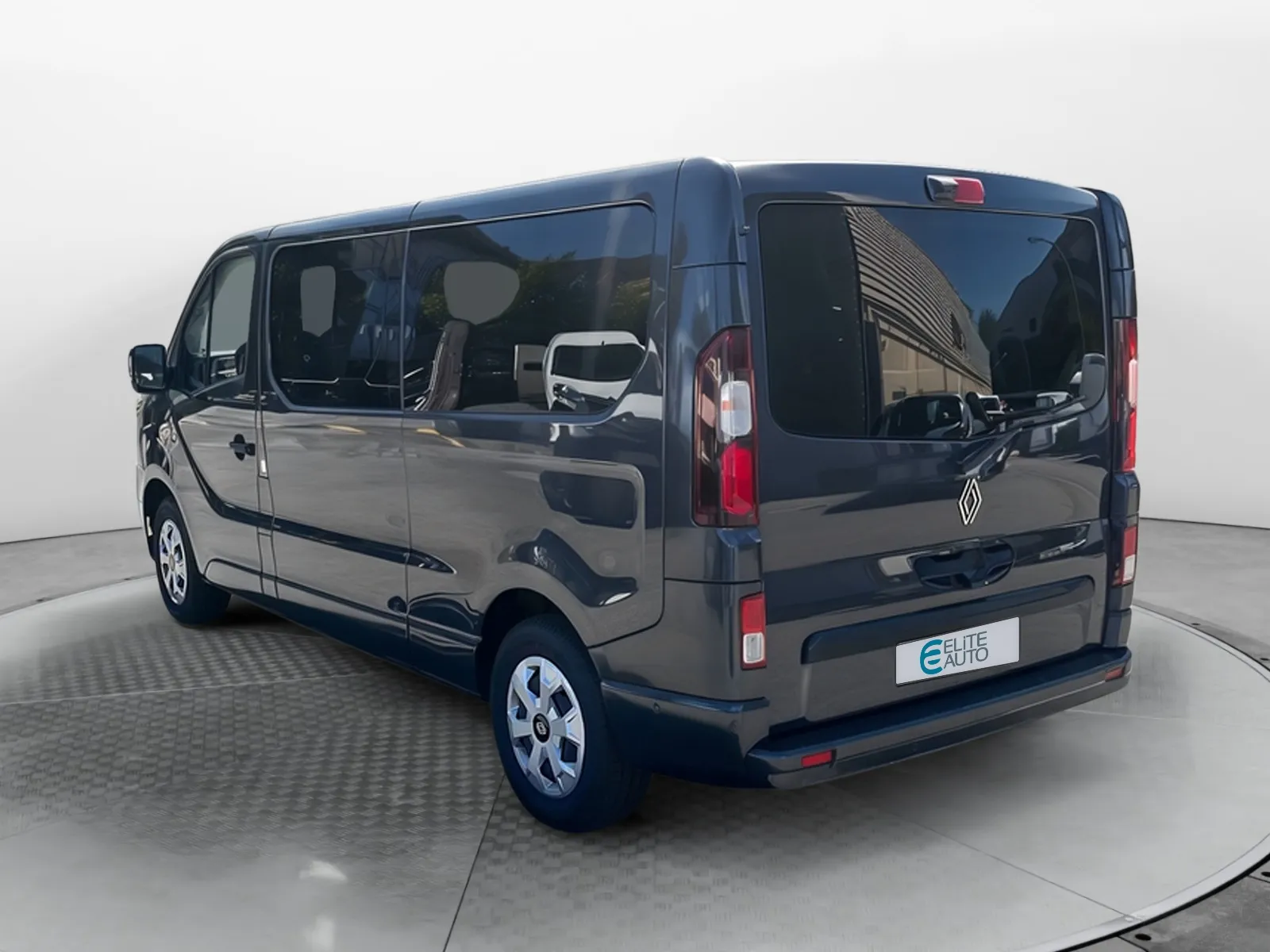 Acheter une renault Trafic Blue dCi 150 d’occasion avec 28088km disponible immédiatement - photo 3