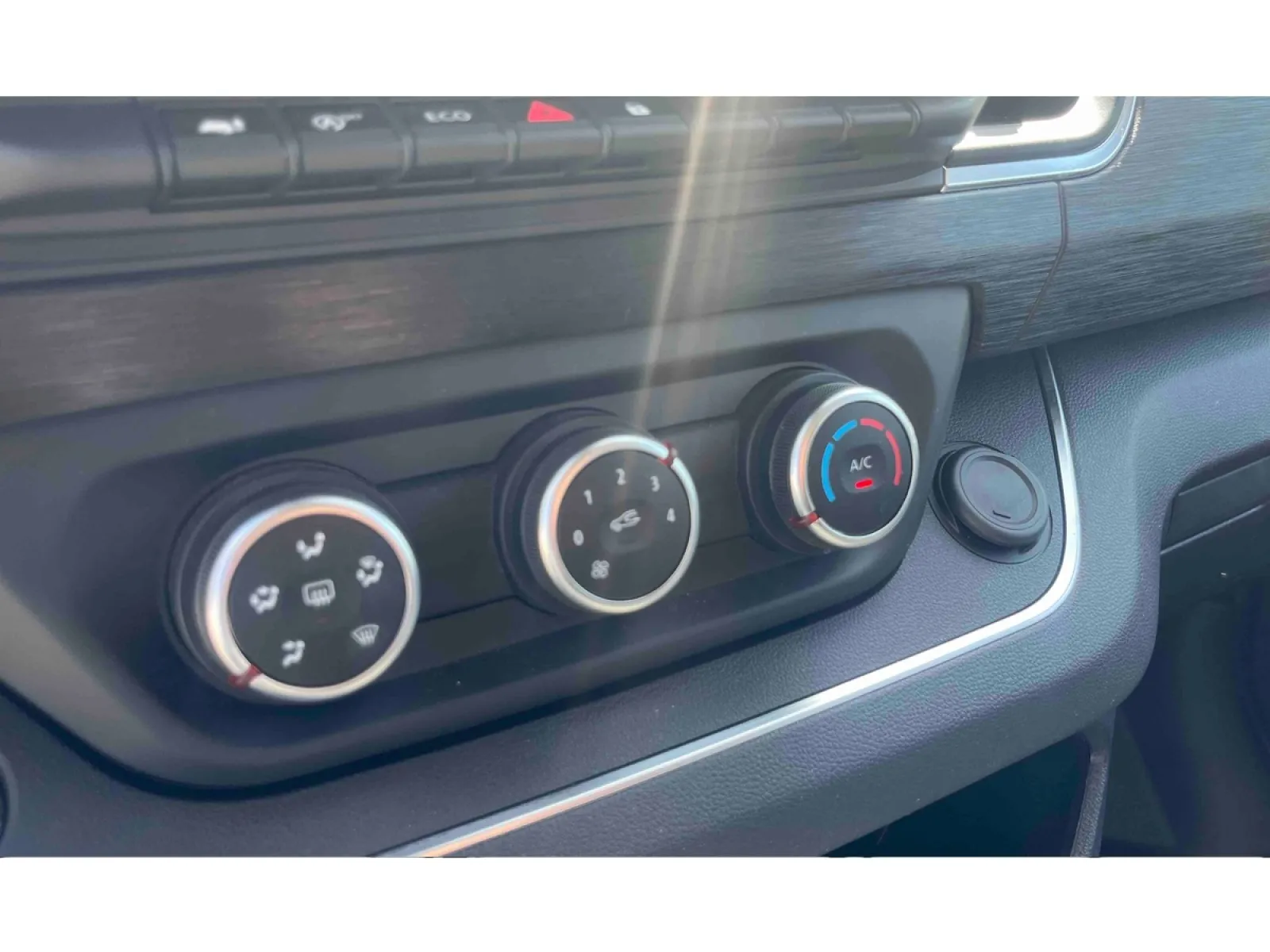 Acheter une renault Trafic Blue dCi 150 d’occasion avec 28088km disponible immédiatement - photo 21