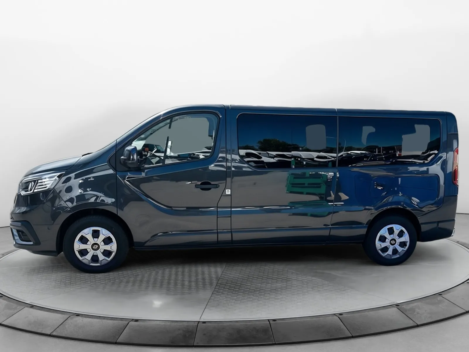 Acheter une renault Trafic Blue dCi 150 d’occasion avec 28088km disponible immédiatement - photo 2