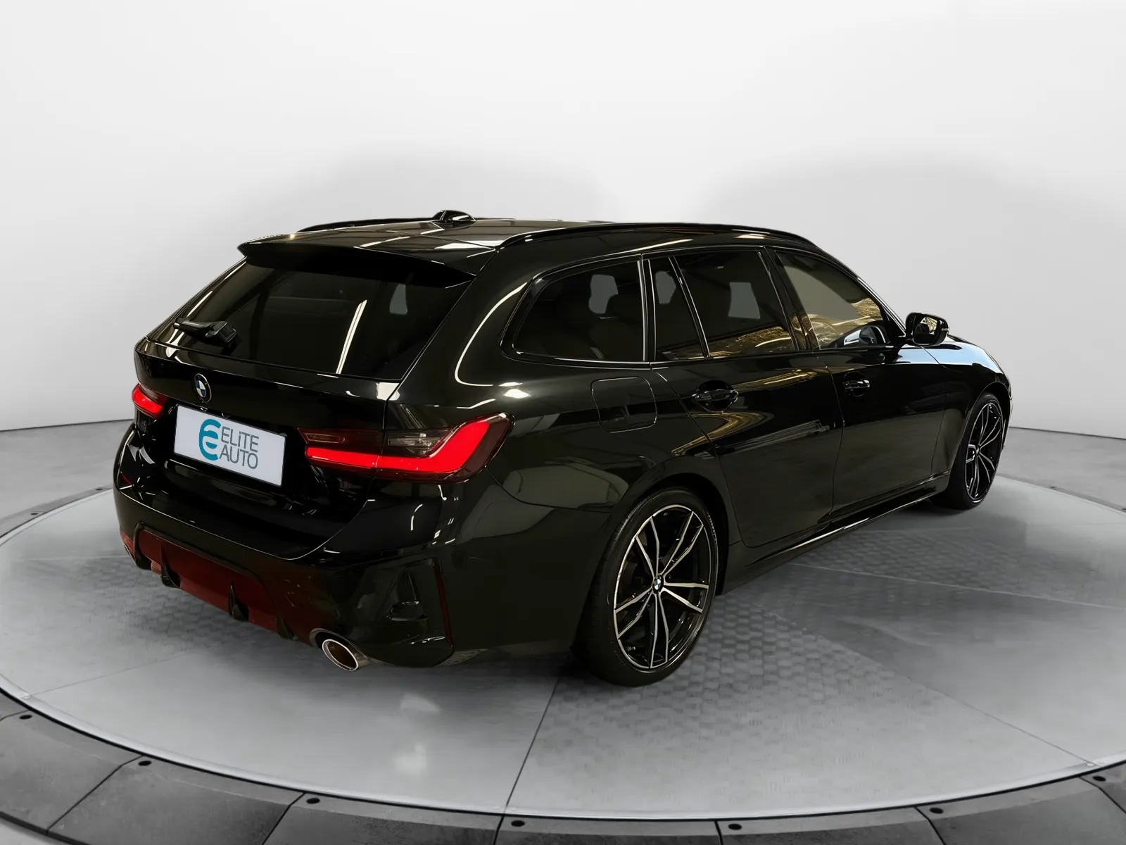 Acheter une bmw Touring 320d xDrive 190 ch BVA8 d’occasion avec 62528km disponible immédiatement - photo 5