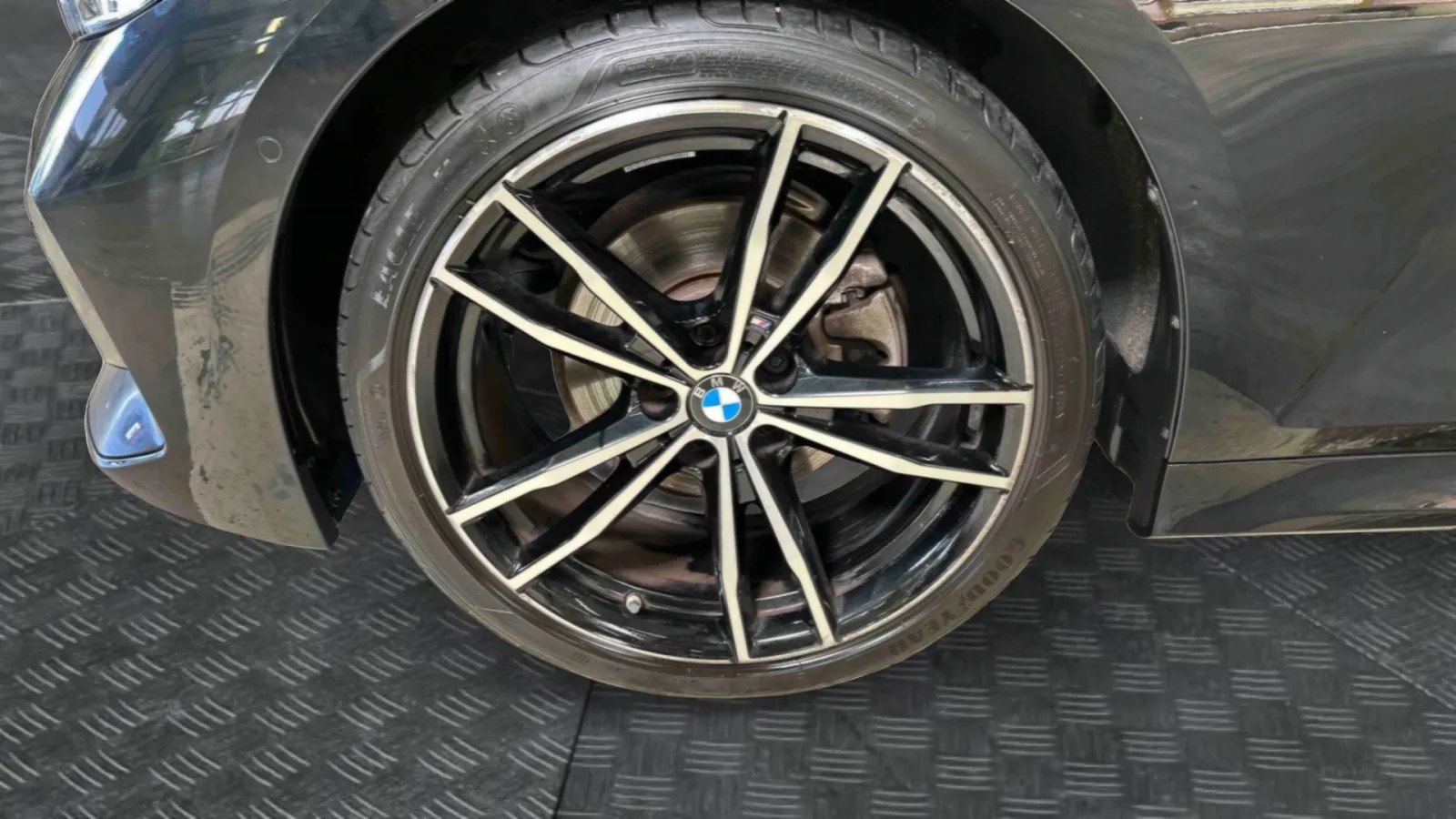 Acheter une bmw Touring 320d xDrive 190 ch BVA8 d’occasion avec 62528km disponible immédiatement - photo 17