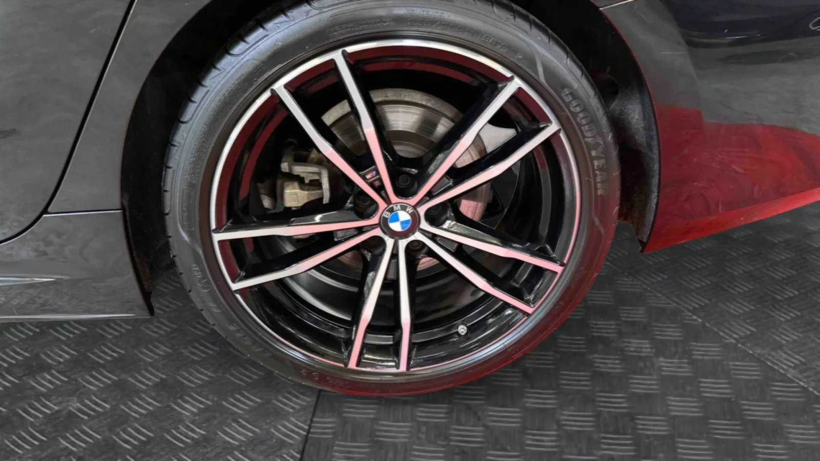 Acheter une bmw Touring 320d xDrive 190 ch BVA8 d’occasion avec 62528km disponible immédiatement - photo 18