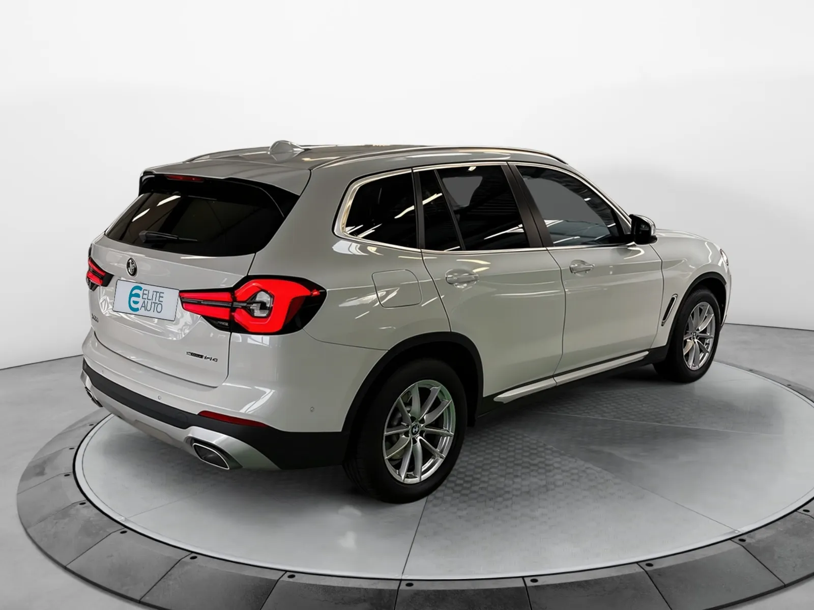 Acheter une bmw X3 sDrive 18d 150ch BVA8 d’occasion avec 71678km disponible immédiatement - photo 5
