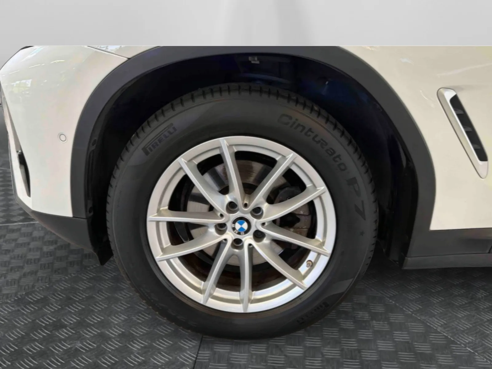 Acheter une bmw X3 sDrive 18d 150ch BVA8 d’occasion avec 71678km disponible immédiatement - photo 18
