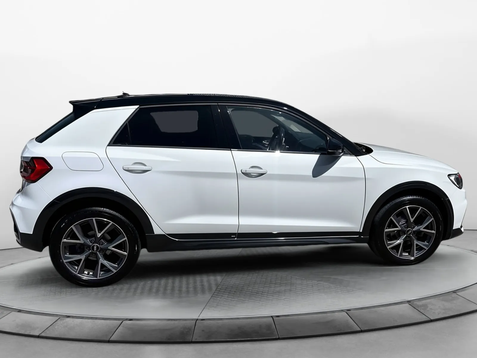 Acheter une audi A1 Citycarver 30 TFSI 110 ch BVM6 d’occasion avec 66058km disponible immédiatement - photo 6