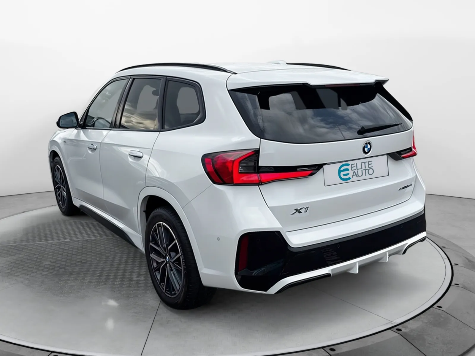 Acheter une bmw X1 sDrive 18i 136ch DKG7 d’occasion avec 52877km disponible immédiatement - photo 3