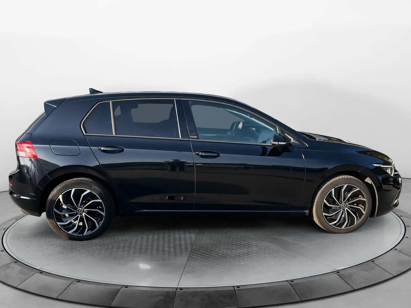 Acheter une volkswagen Golf 1.5 eTSI OPF 130 DSG7 d’occasion avec 72610km disponible immédiatement - photo 6