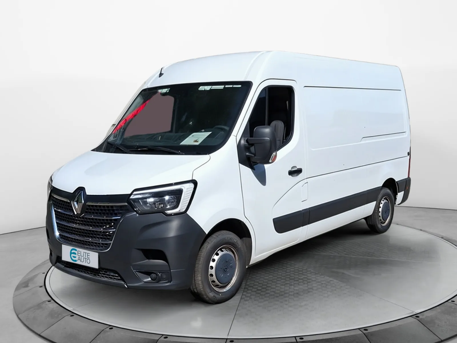 Acheter une renault MASTER FGN TRAC F3300 L2H2 BLUE DCI 135 d’occasion avec 57507km disponible immédiatement - photo 1
