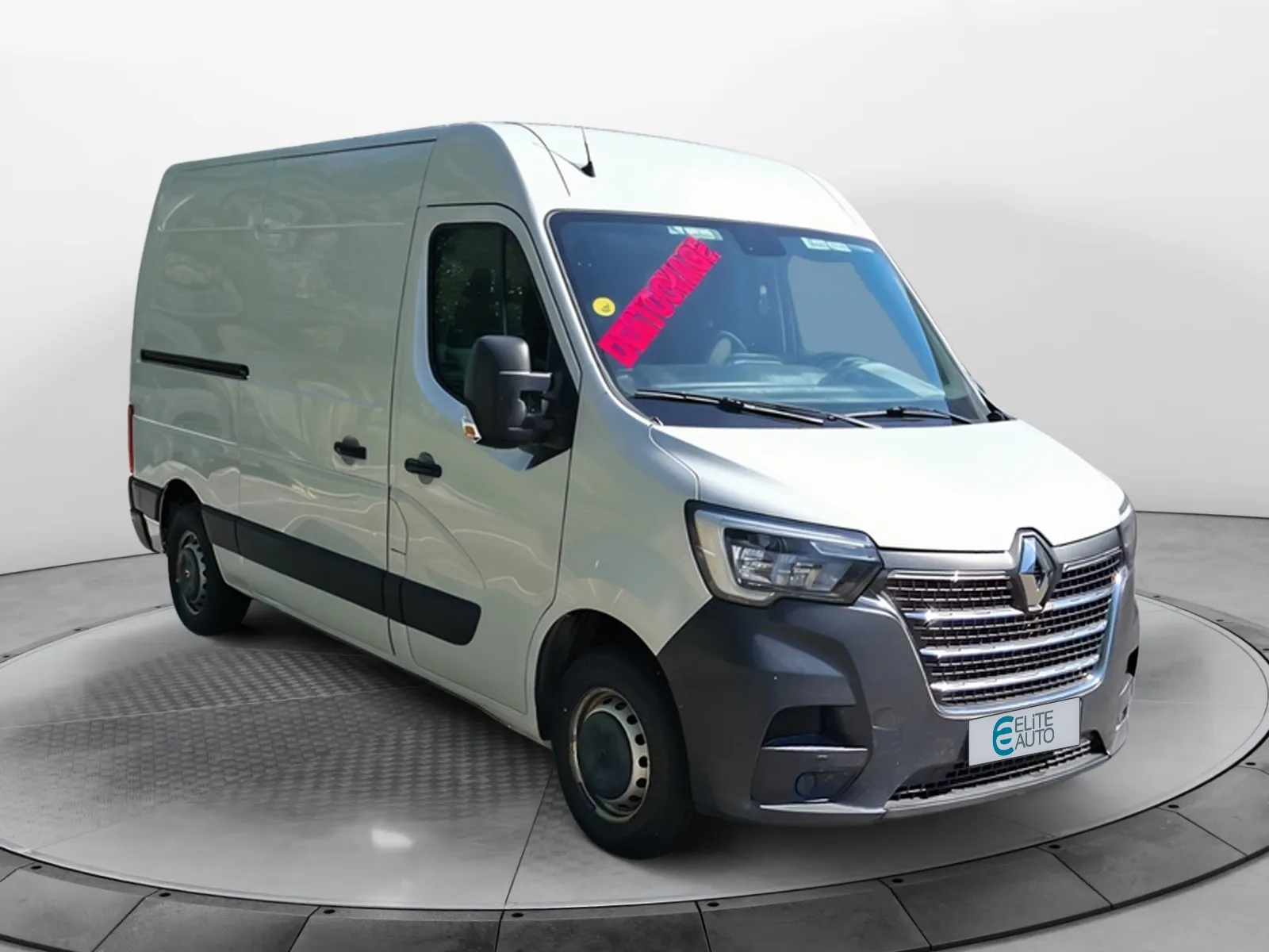 Acheter une renault MASTER FGN TRAC F3300 L2H2 BLUE DCI 135 d’occasion avec 57507km disponible immédiatement - photo 7