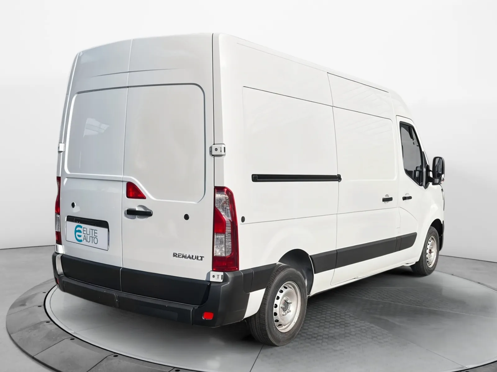 Acheter une renault MASTER FGN TRAC F3500 L2H2 BLUE DCI 135 d’occasion avec 15620km disponible immédiatement - photo 5