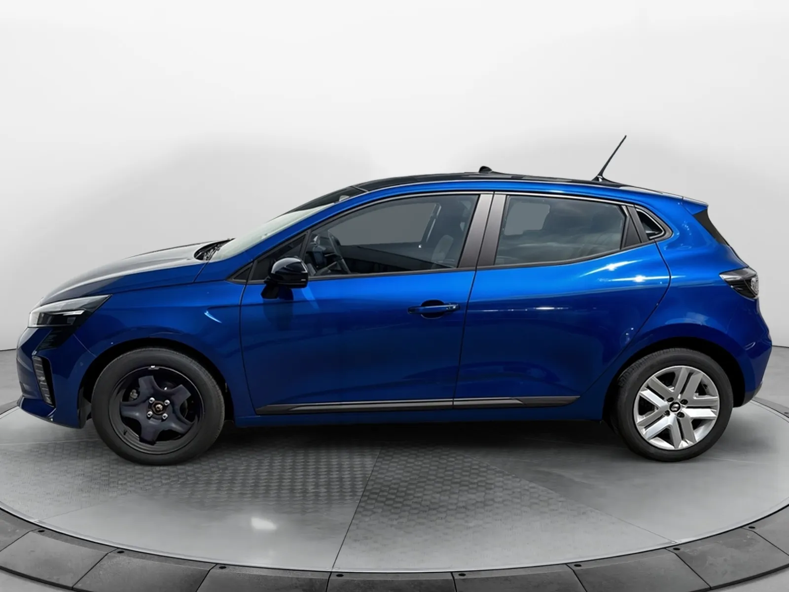 Acheter une renault Clio TCe 90 ch GSR2 d’occasion avec 7790km disponible immédiatement - photo 2