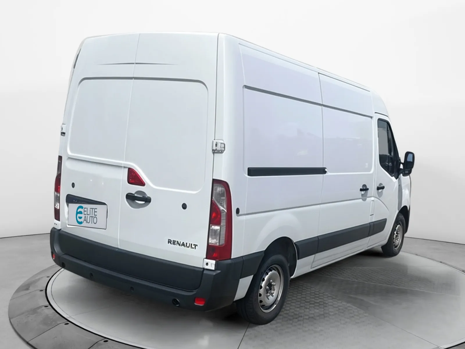 Acheter une renault MASTER FGN TRAC F3300 L2H2 BLUE DCI 135 d’occasion avec 50776km disponible immédiatement - photo 5