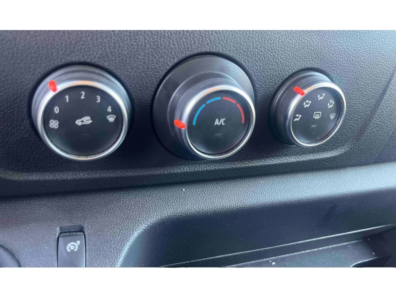 Acheter une renault MASTER FGN TRAC F3300 L2H2 BLUE DCI 135 d’occasion avec 50776km disponible immédiatement - photo 21