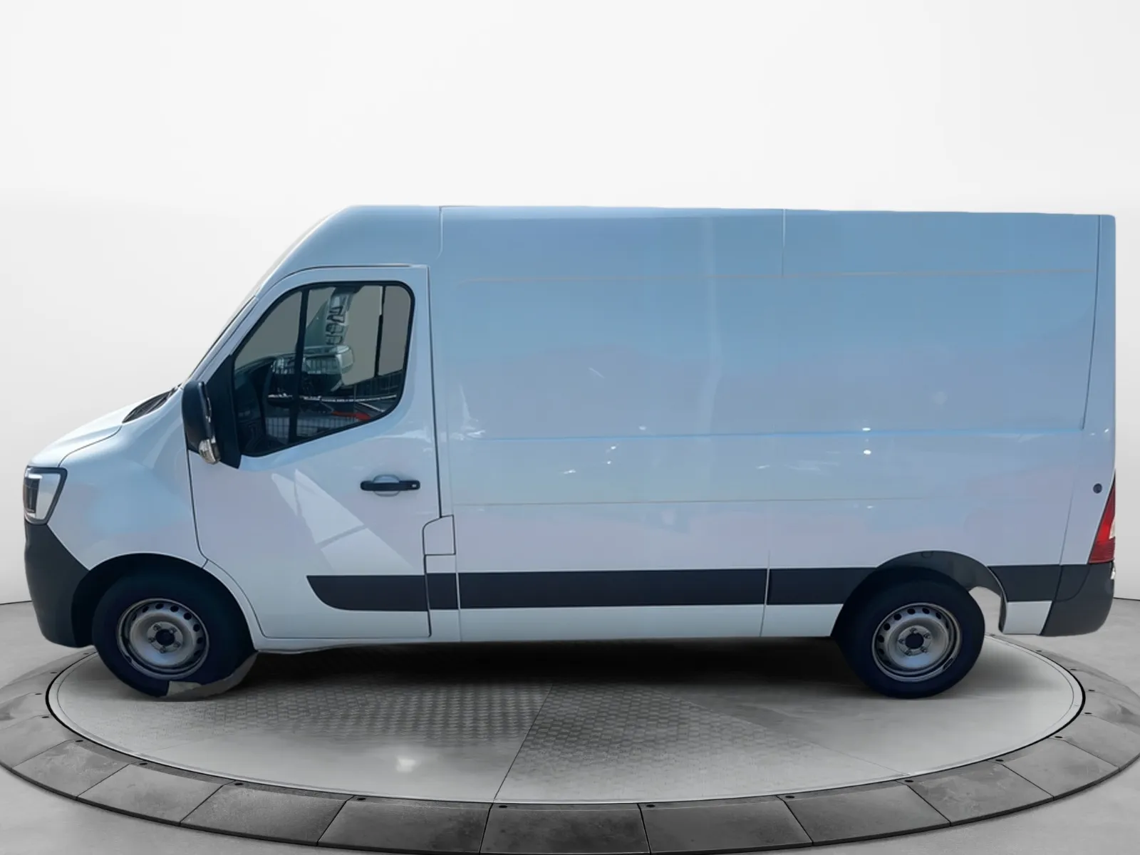 Acheter une renault MASTER FGN TRAC F3300 L2H2 BLUE DCI 135 d’occasion avec 50776km disponible immédiatement - photo 2