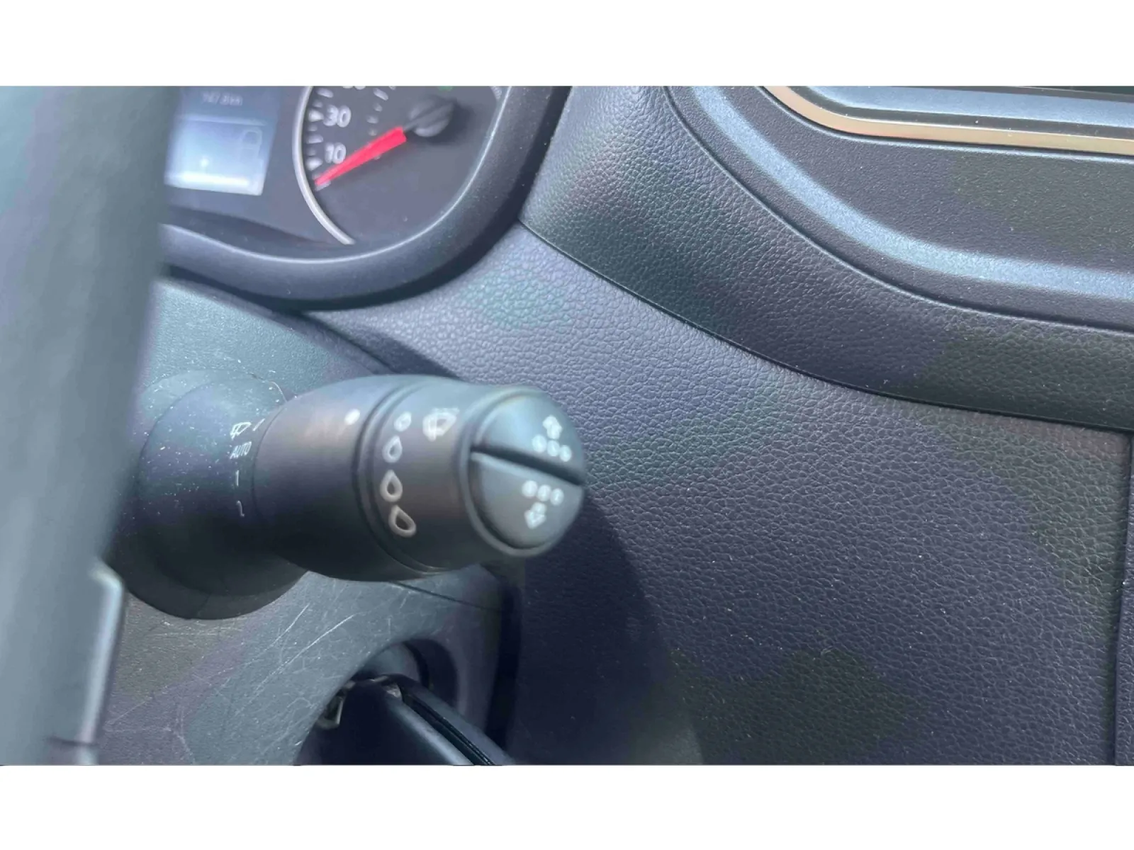 Acheter une renault MASTER FGN TRAC F3300 L2H2 BLUE DCI 135 d’occasion avec 50776km disponible immédiatement - photo 20