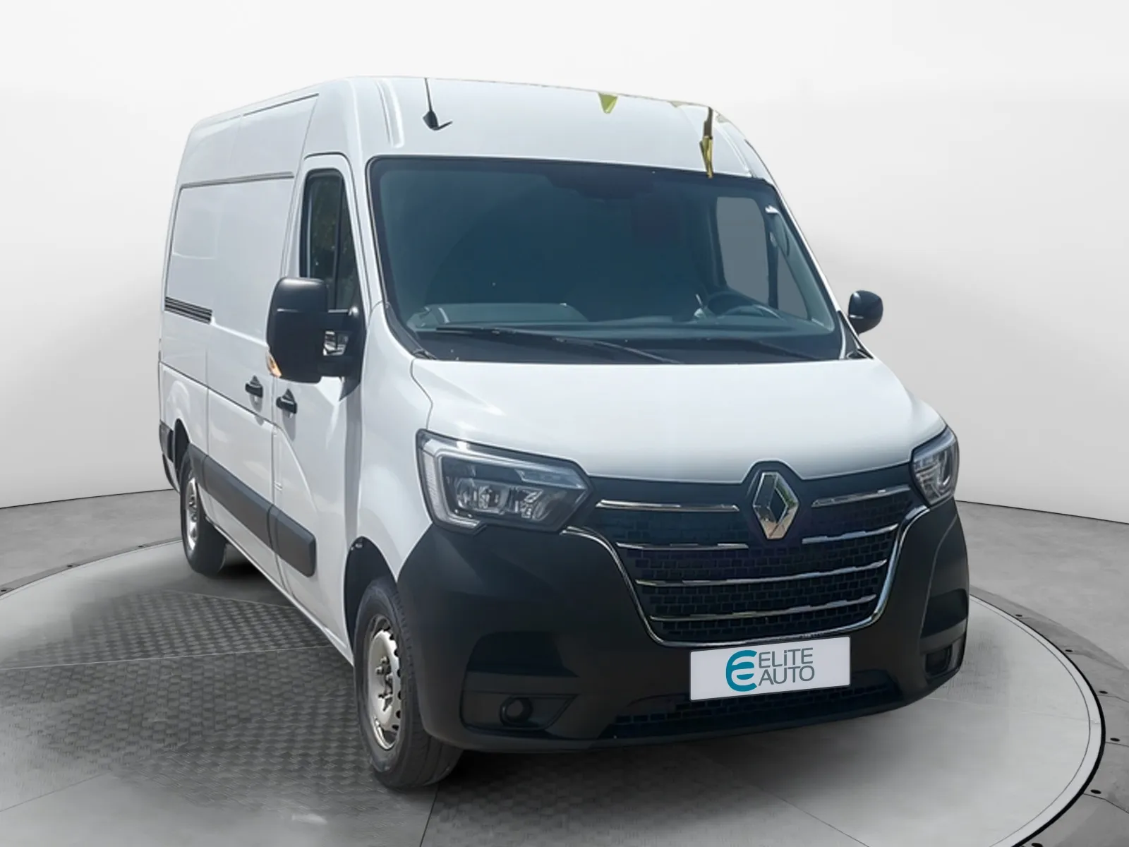 Acheter une renault MASTER FGN TRAC F3300 L2H2 BLUE DCI 135 d’occasion avec 50776km disponible immédiatement - photo 8