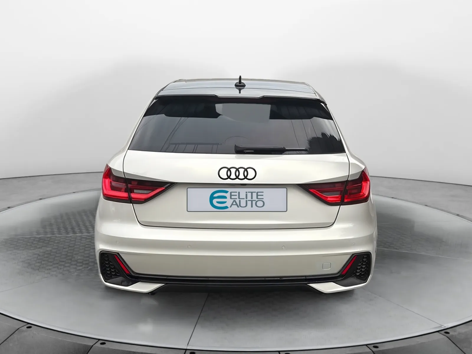 Acheter une audi A1 Sportback 35 TFSI 150 ch S tronic 7 d’occasion avec 15456km disponible immédiatement - photo 4