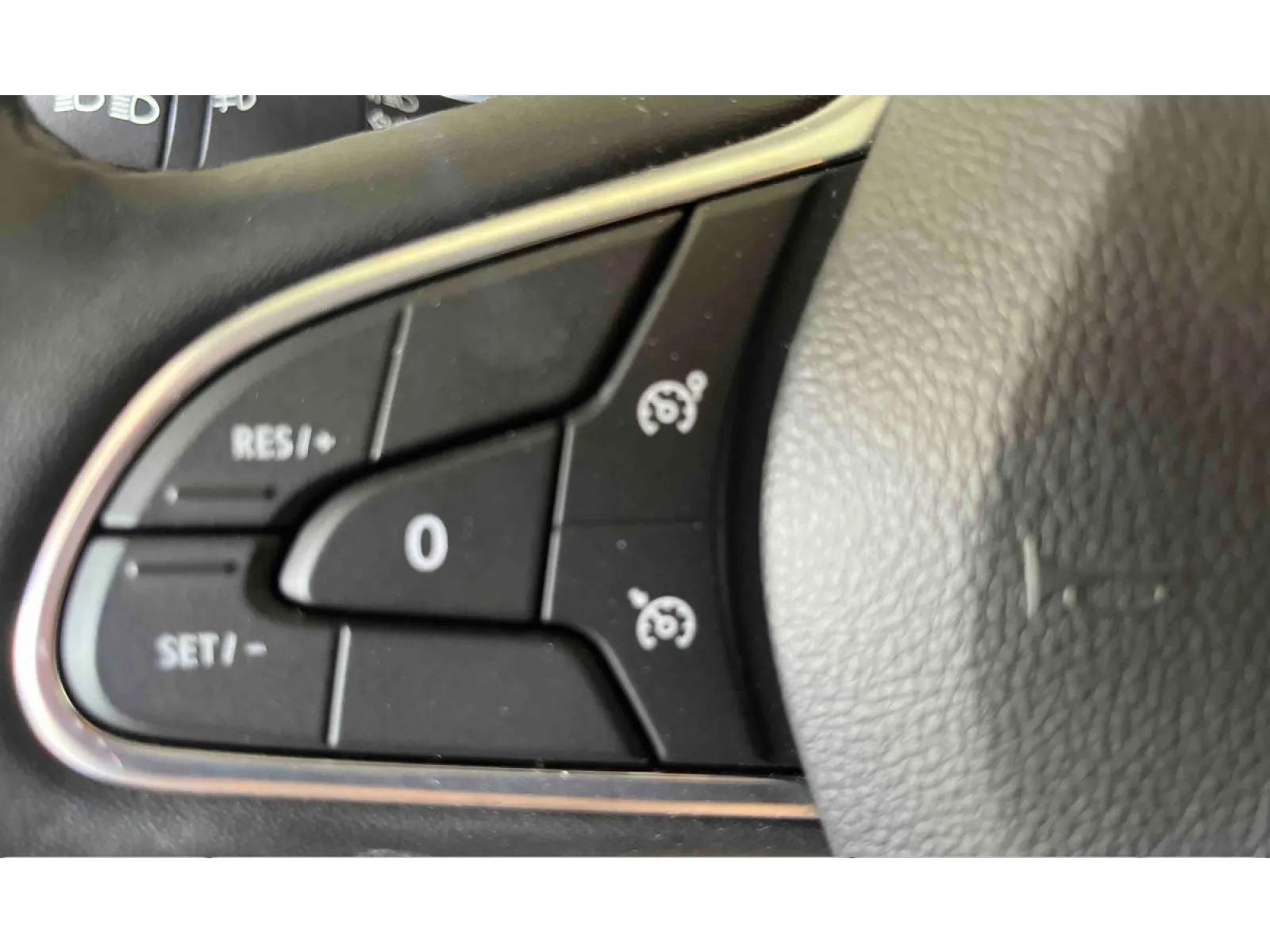 Acheter une renault Mégane IV Berline Blue dCi 115 EDC - 21N d’occasion avec 30391km disponible immédiatement - photo 19