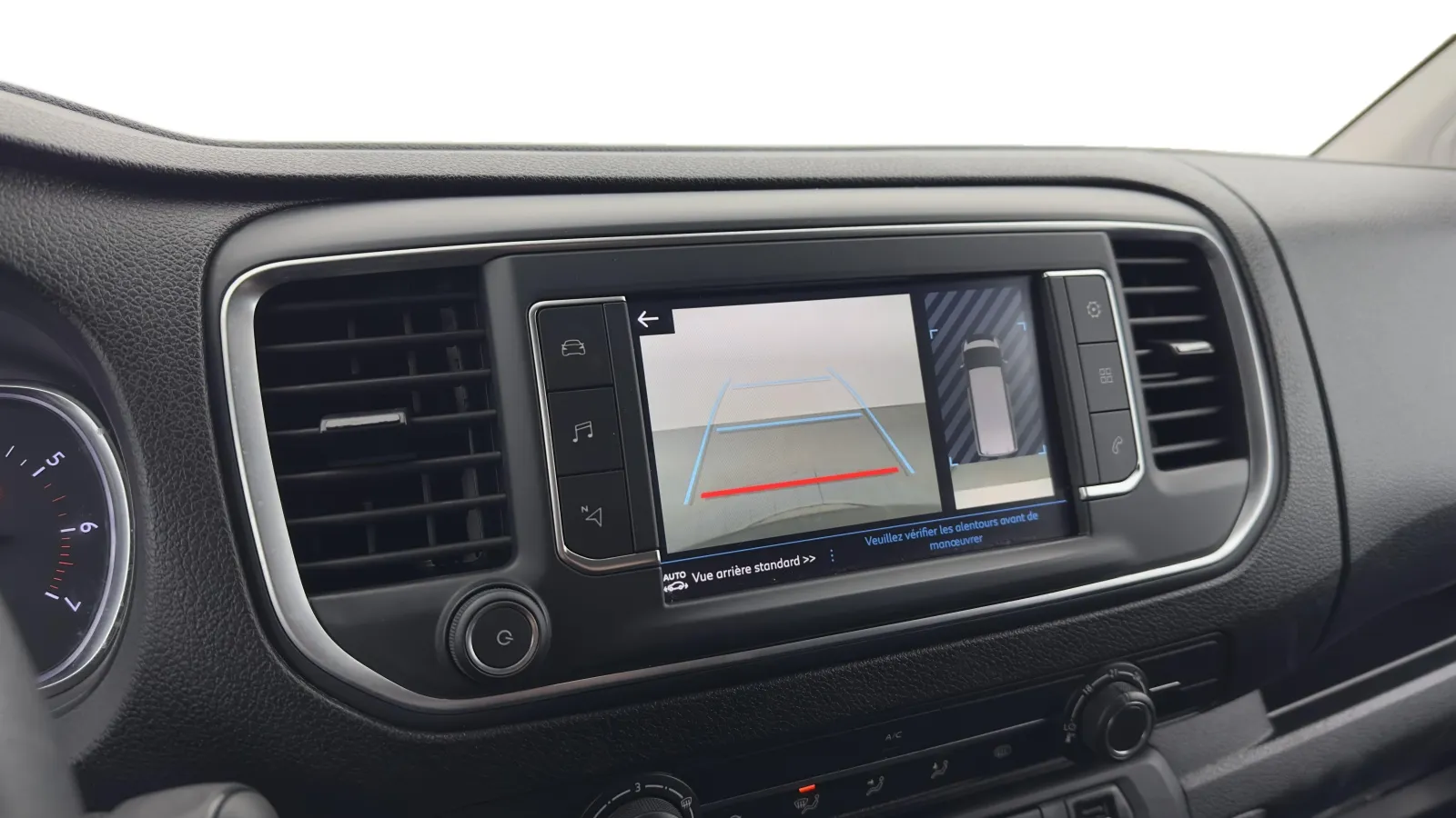 Acheter une peugeot EXPERT FGN M BLUEHDI 145 S&S EAT8 d’occasion avec 30590km disponible immédiatement - photo 31