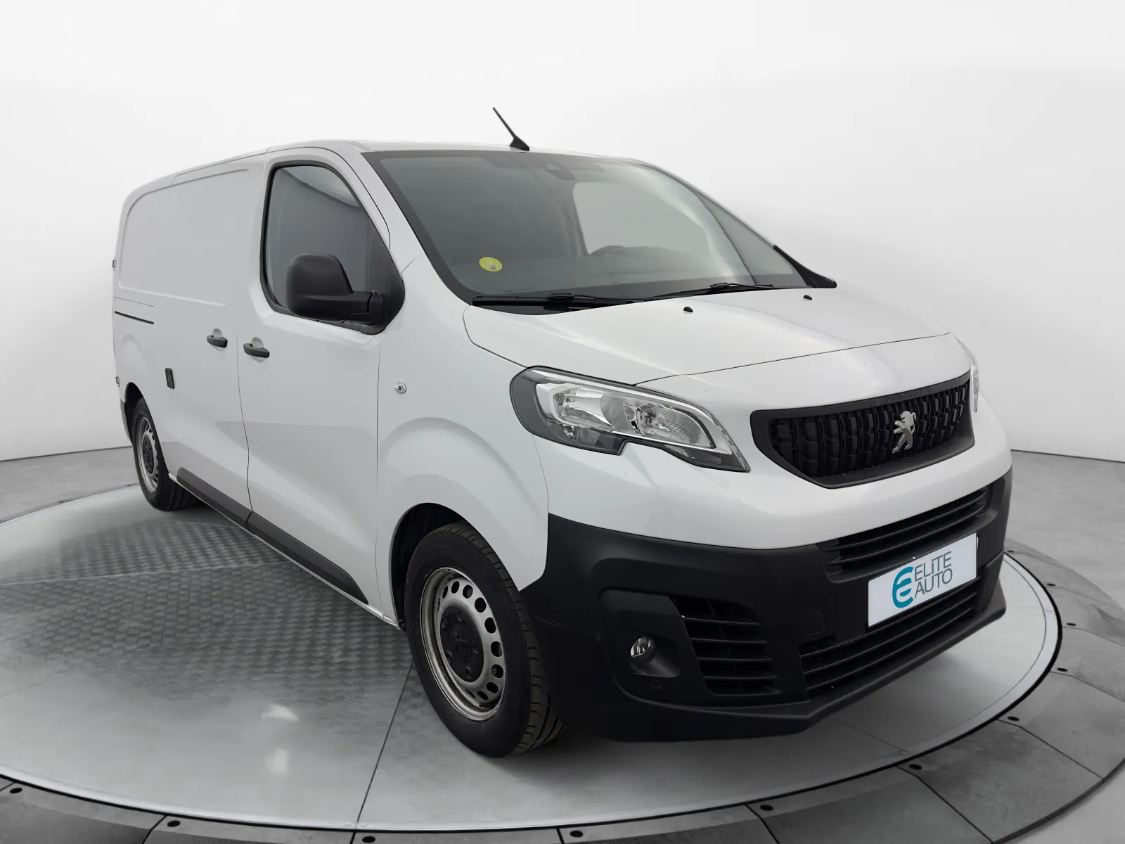 Acheter une peugeot EXPERT FGN M BLUEHDI 145 S&S EAT8 d’occasion avec 30590km disponible immédiatement - photo 7