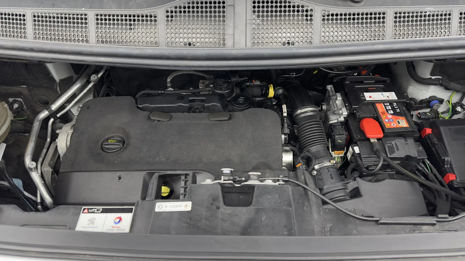 Acheter une peugeot EXPERT FGN M BLUEHDI 145 S&S EAT8 d’occasion avec 30590km disponible immédiatement - photo 10
