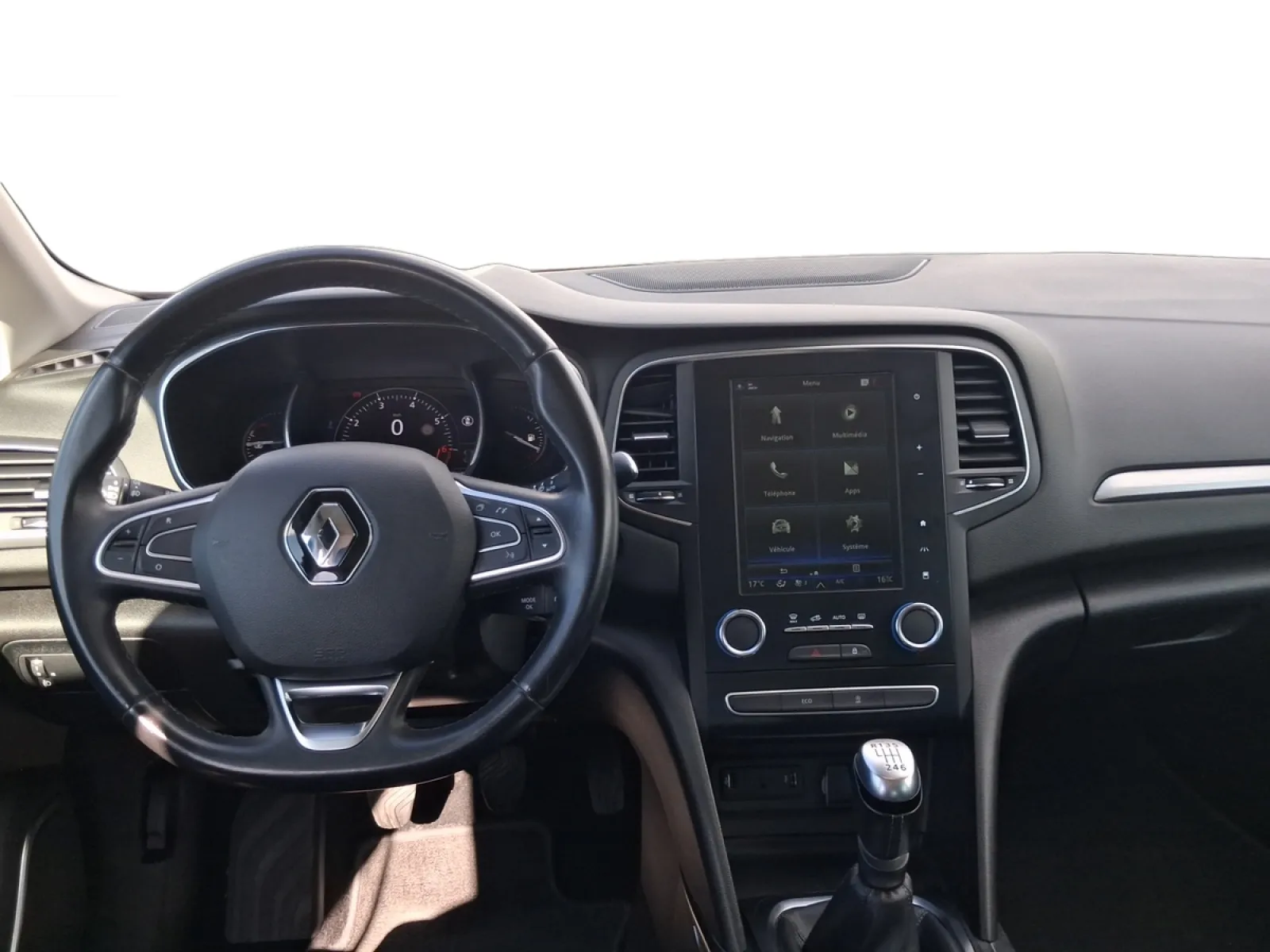 Acheter une renault Mégane IV Berline TCe 160 FAP d’occasion avec 97099km disponible immédiatement - photo 9